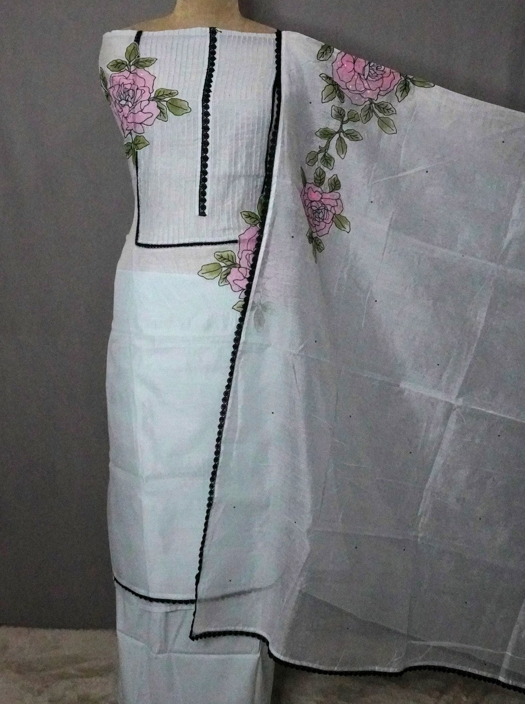 KOTA CHECKS DUSTY GREY HAND PRINT FLOWER SUIT