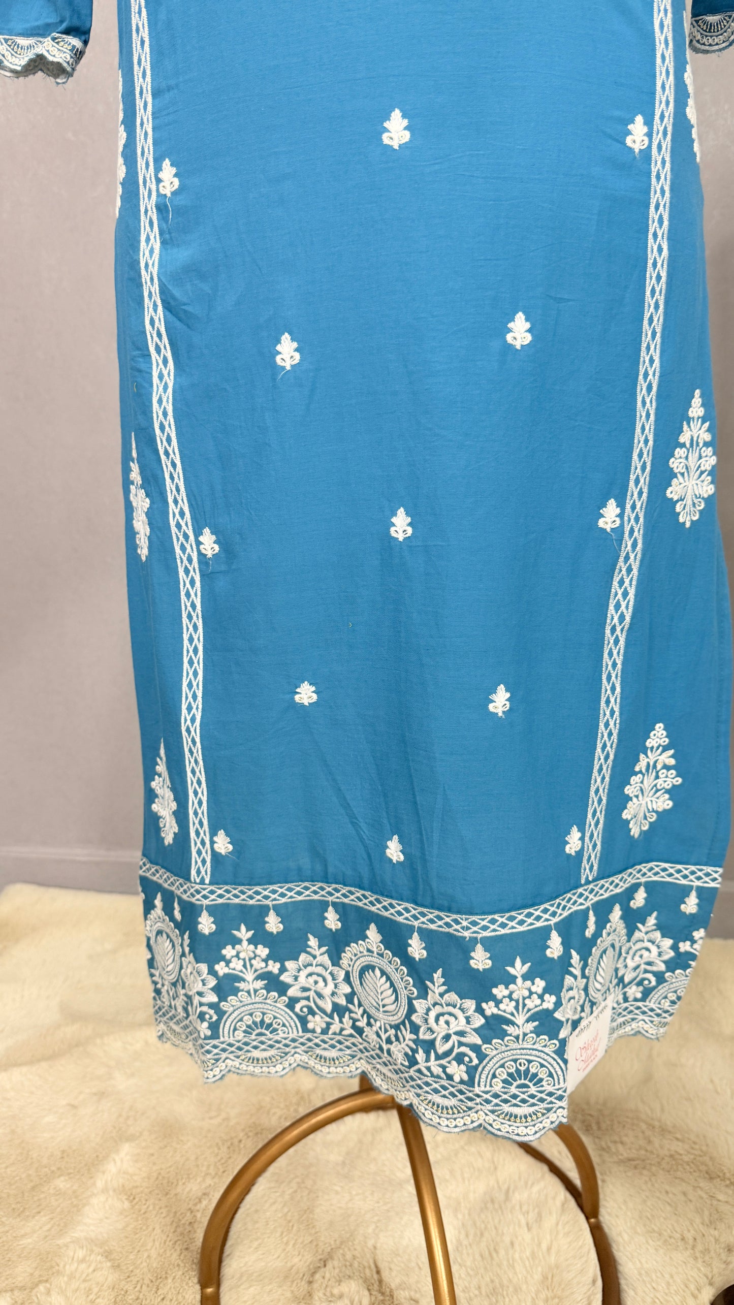 Blue cotton kurta pant set with white Resham embroidered kur2002