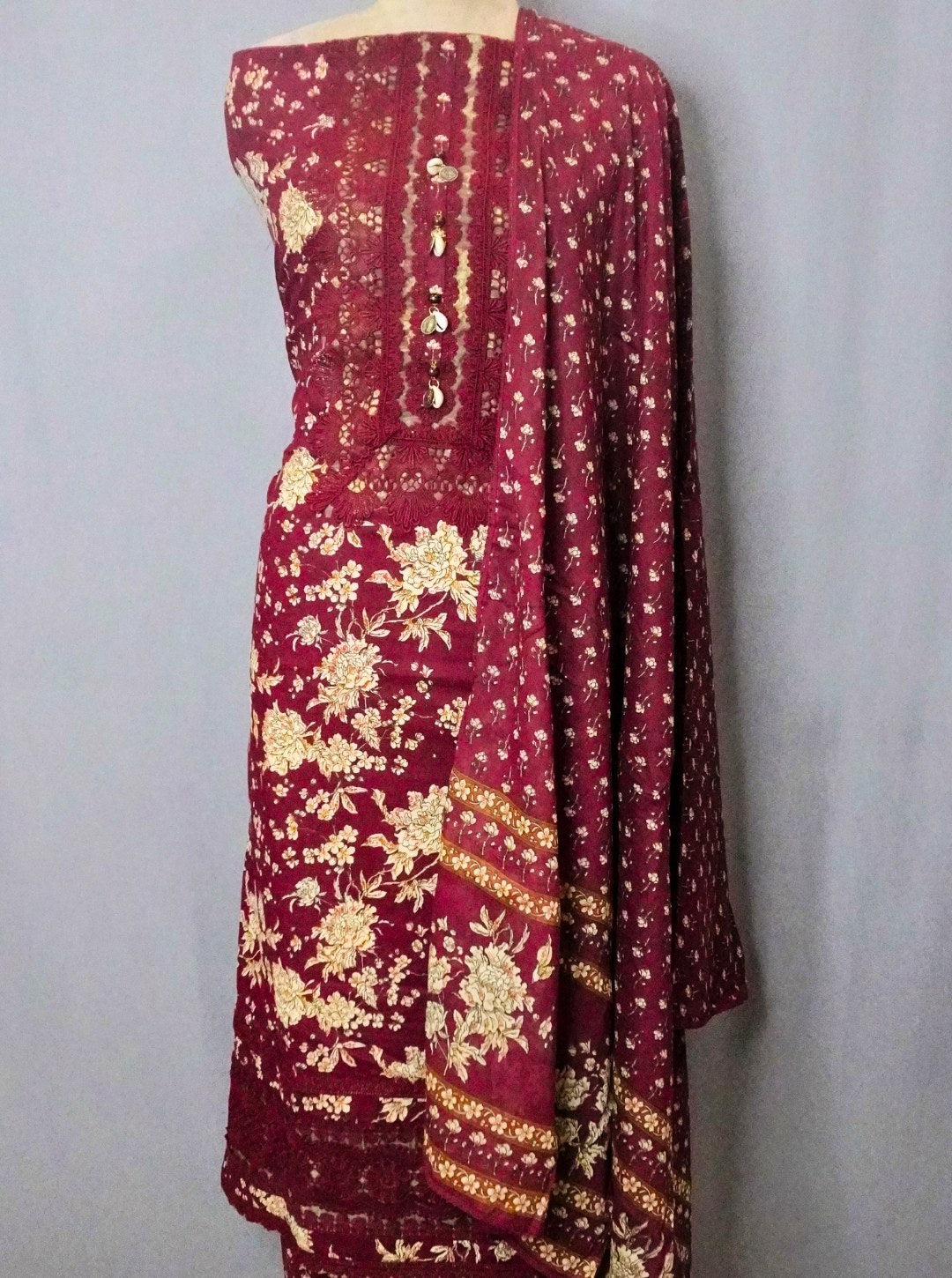 COTTON MAHROON LACE, FLOWER PRINT SUIT