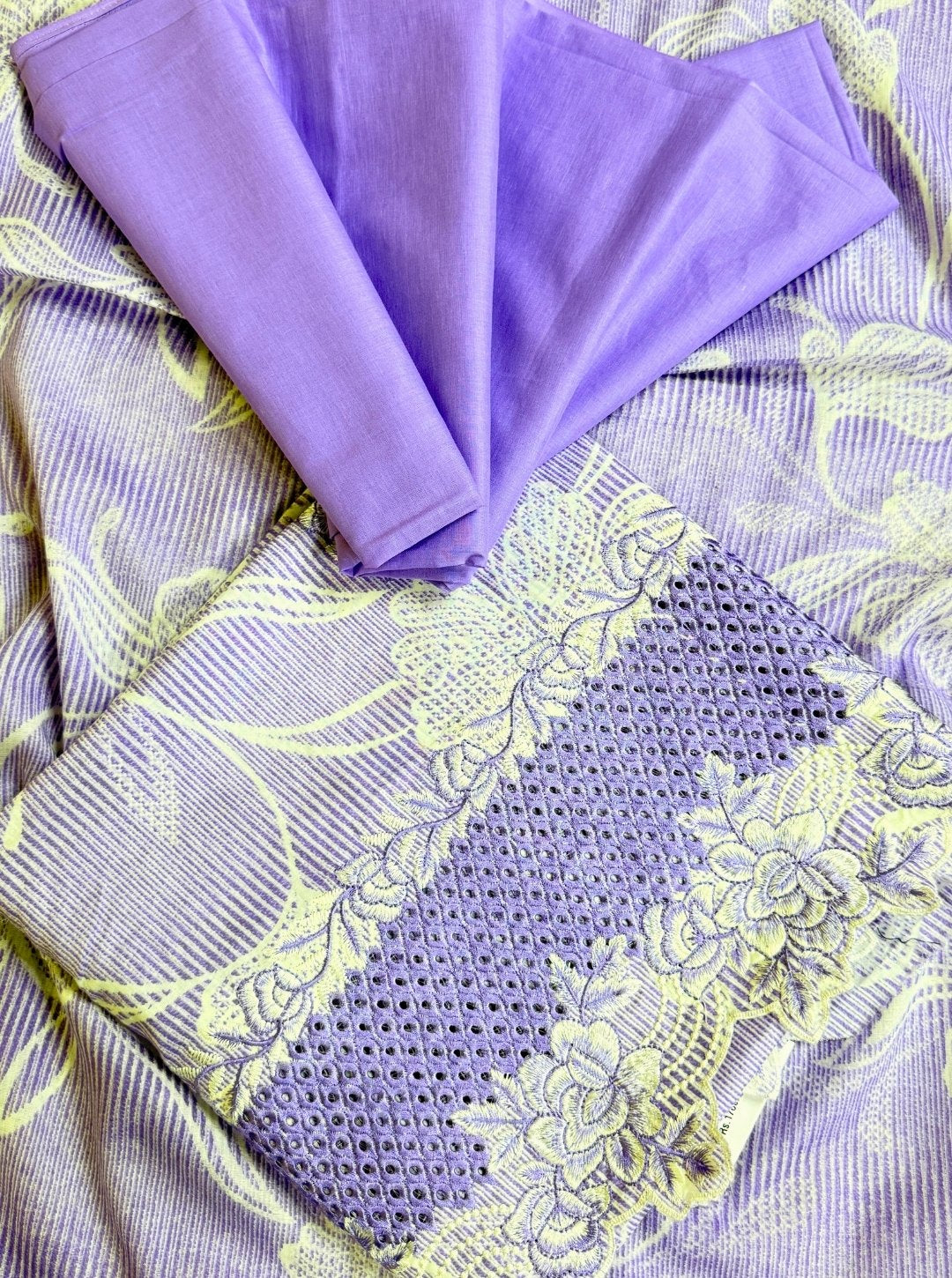 CAMRIC COTTON WITH RESHAM WORK MUL DUPATTA (SUIT1019)