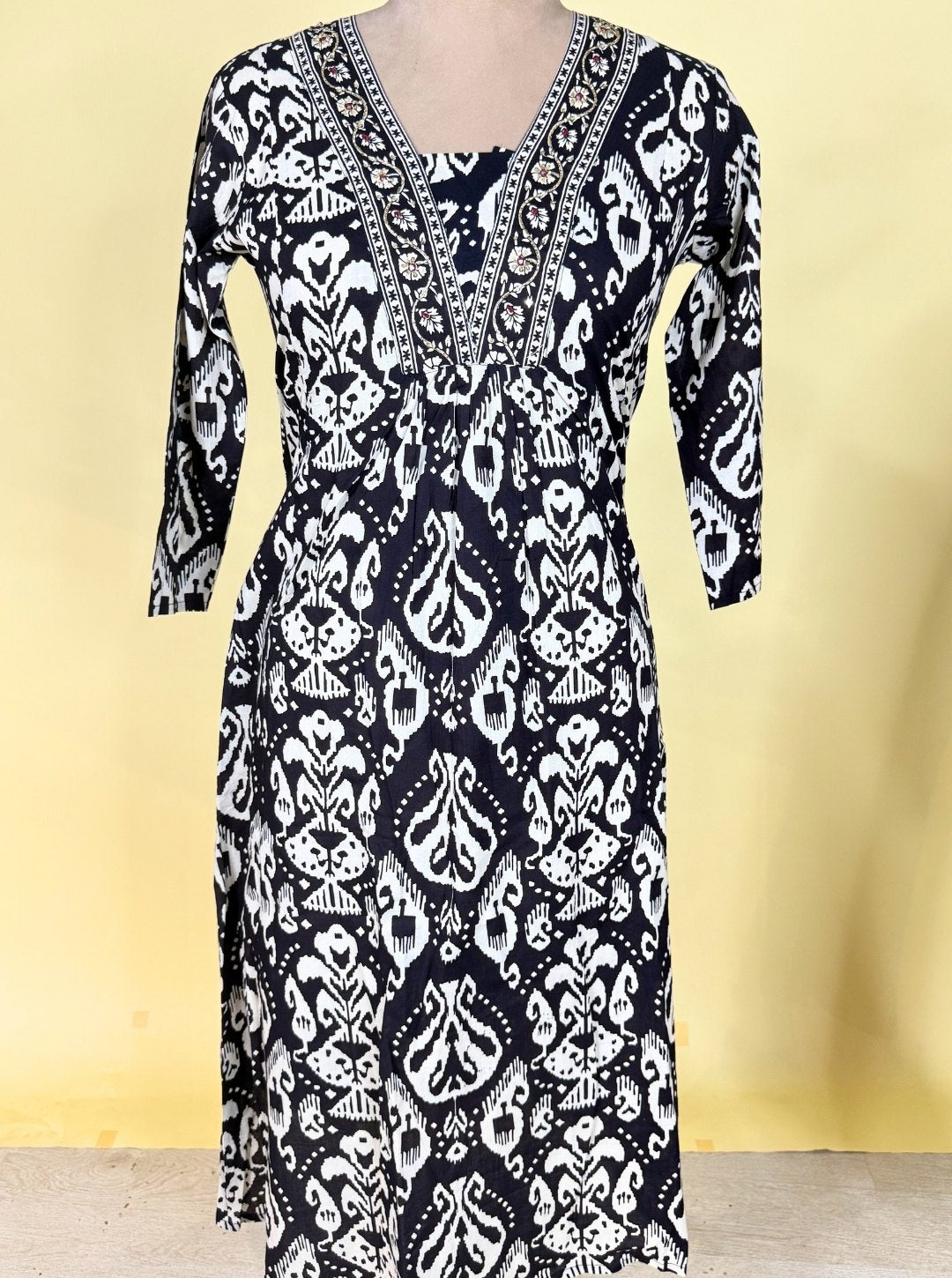 COTTON MANJUSHA KUNJIR BEAUTIFUL OFFICE WEAR TRENDY KUTIS (KUR1006)