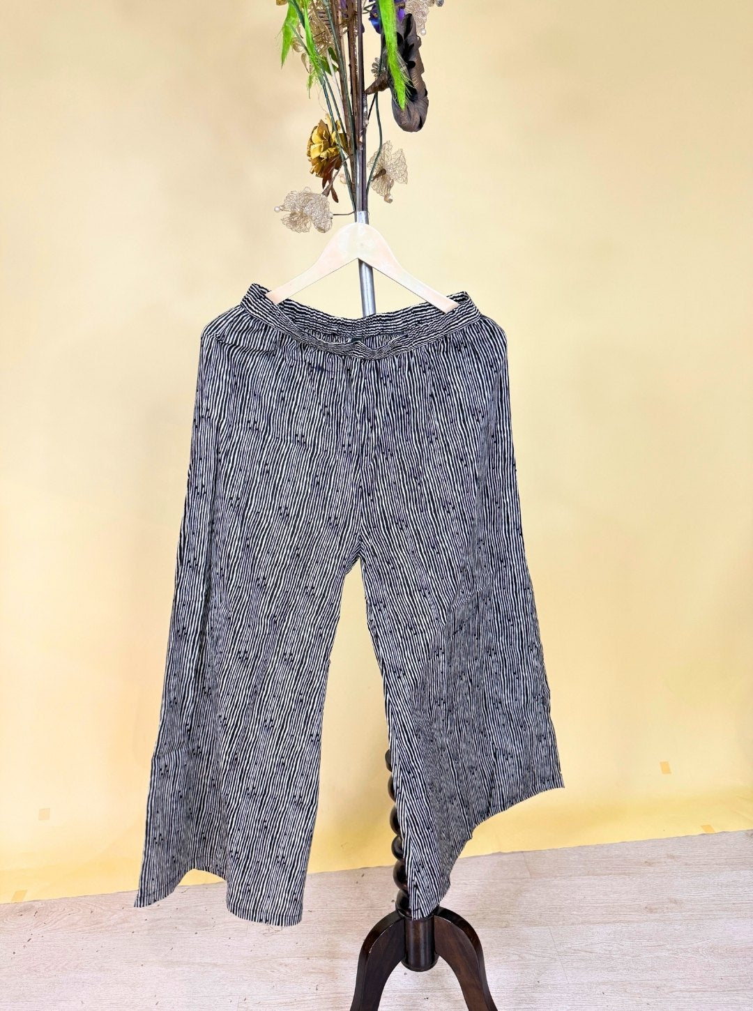 COTTON MANJUSHA KUNJIR BEAUTIFUL OFFICE WEAR TRENDY KUTIS (KUR1006)