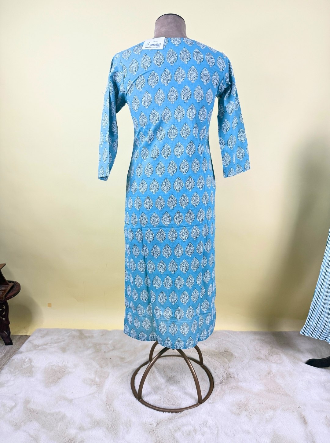 ICE BLUE BAGRU KURTA WITH PEARL & SEQUIN DETAIL, STRIPE PANT & MUL DUPATTA (KUR1004)