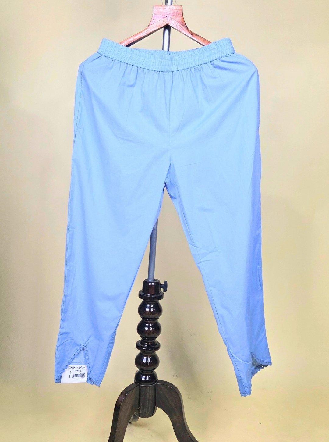 LIGHT BLUE COLOUR CAMBRIC COTTON KURTI WITH RESHAM NECKLINE WORK OR CAMBRIC COTTON PANT & CAMBRIC COTTON DUPATTA (KUR1031)