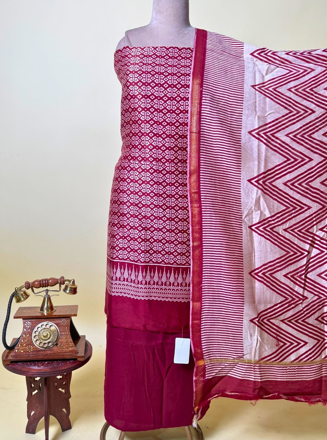 MAHESHWARI COTTON UNSTITCHED SUIT WITH EKKAT PRINT (SUIT1059)