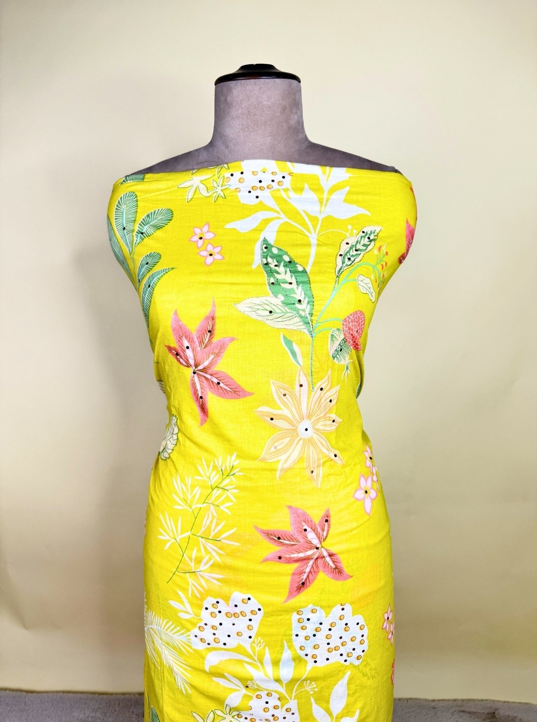 MUL COTTON SUIT WITH HAND PRINT ZARI OUTING WORK & COTTON PANT OR MUL COTTON DUPATTA (SUIT1039)