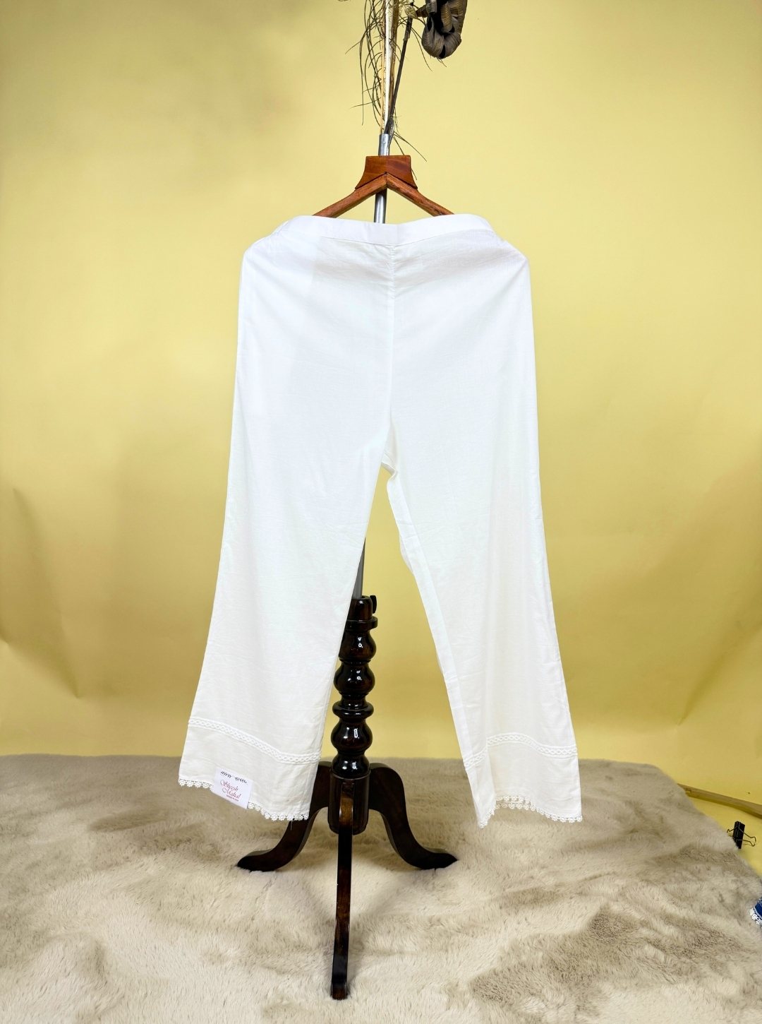 MUL COTTON SUIT WITH LACE NECKLINE RESHAM WORK HANDPRINT & COTTON PANT OR MUL COTTON PRINTED DUPATTA (KUR1046)