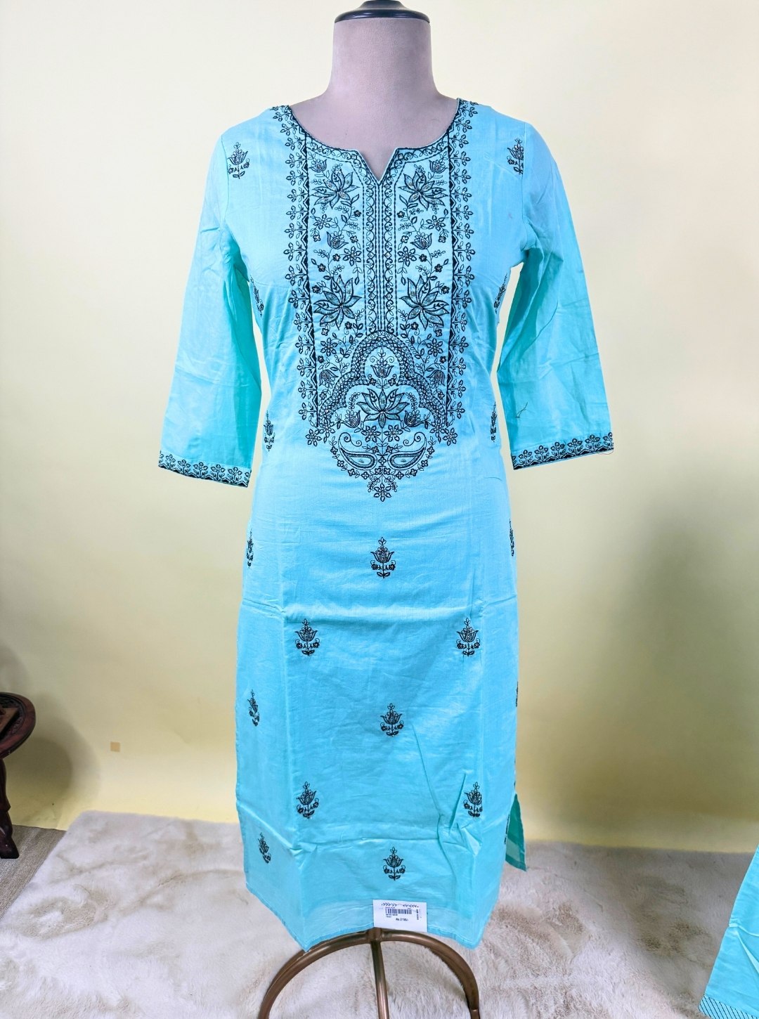 SEA GREEN MUL KURTI WITH CUTWORK DUPATTA (KUR1001)