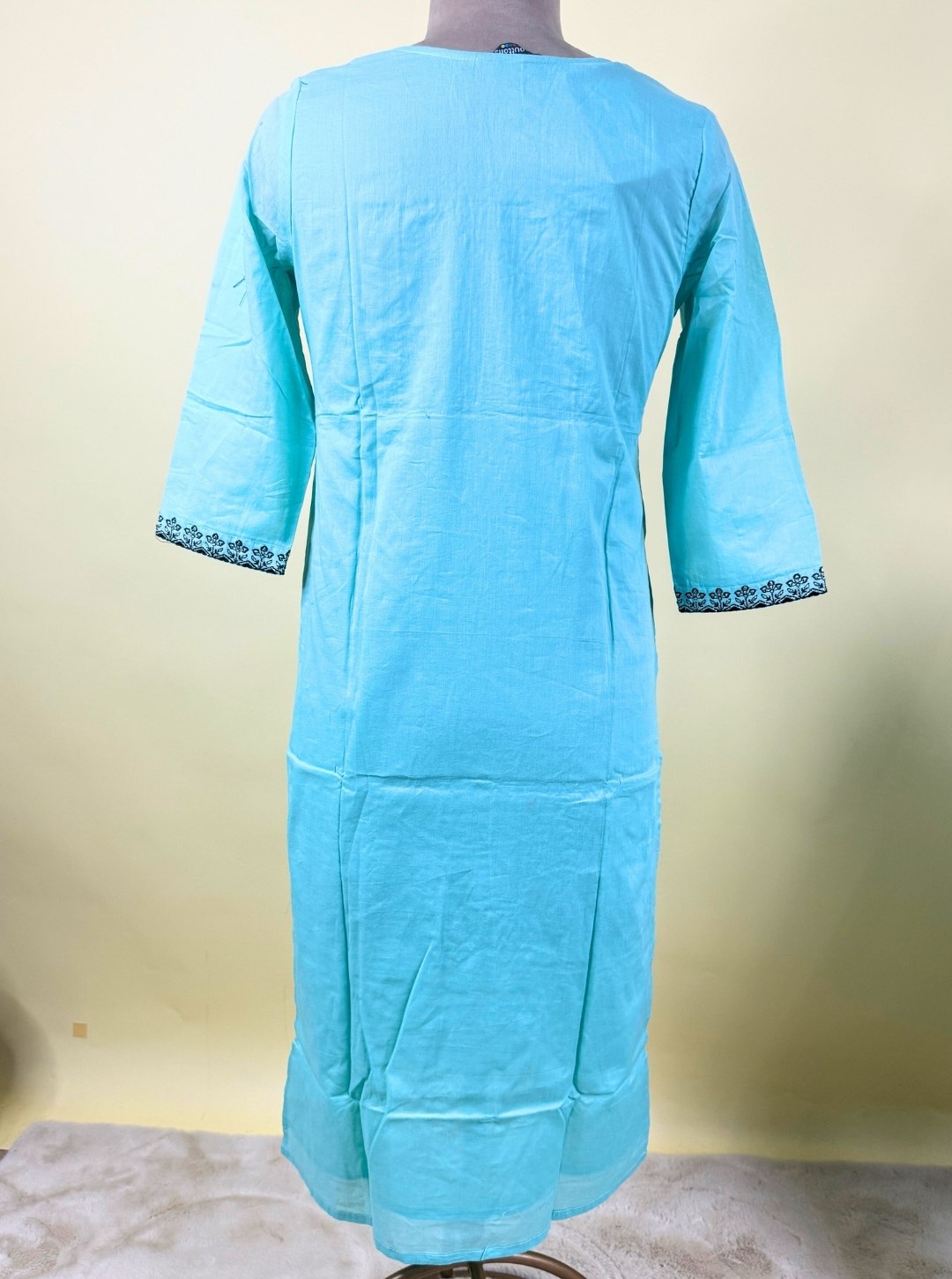 SEA GREEN MUL KURTI WITH CUTWORK DUPATTA (KUR1001)