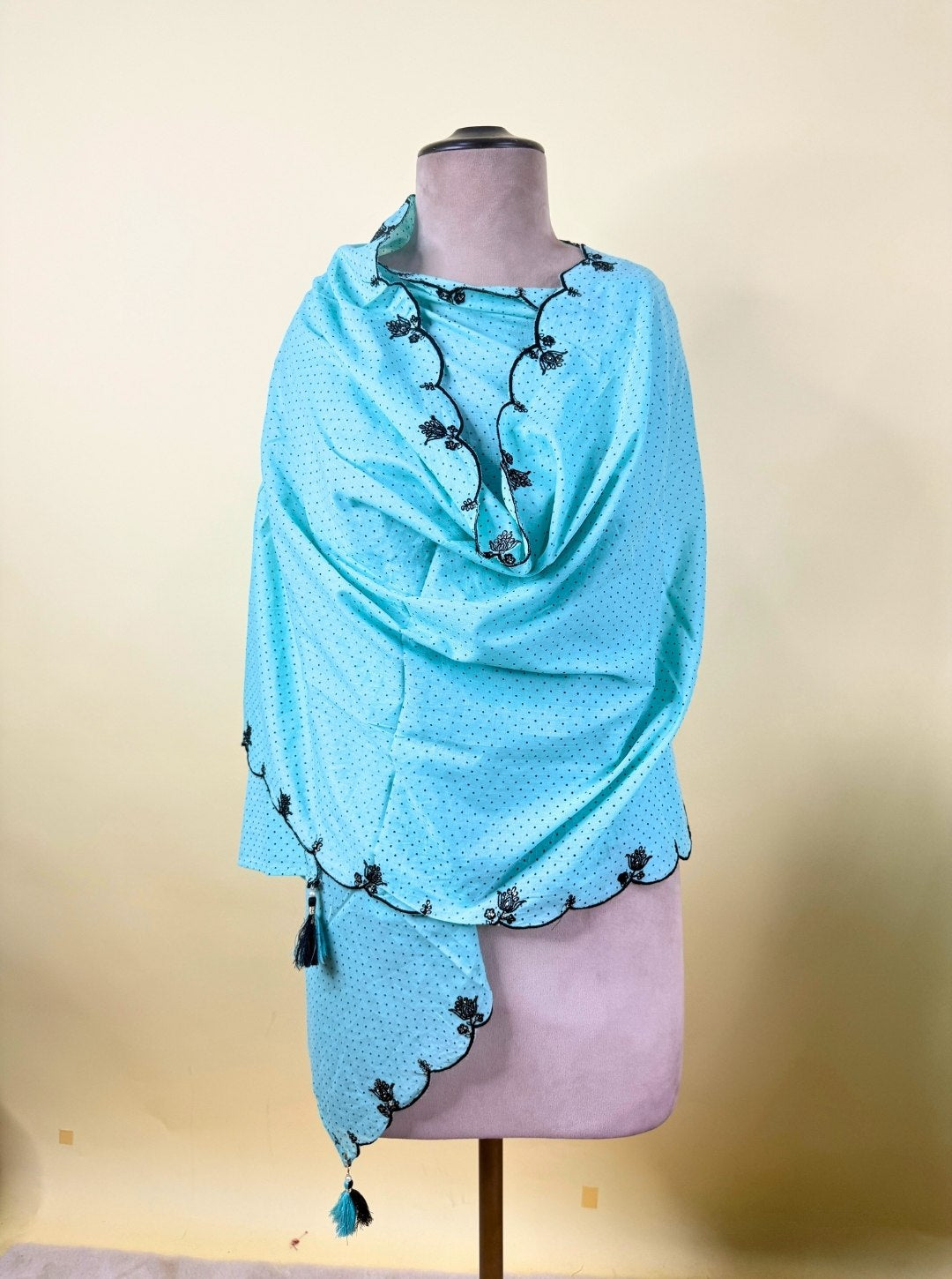 SEA GREEN MUL KURTI WITH CUTWORK DUPATTA (KUR1001)