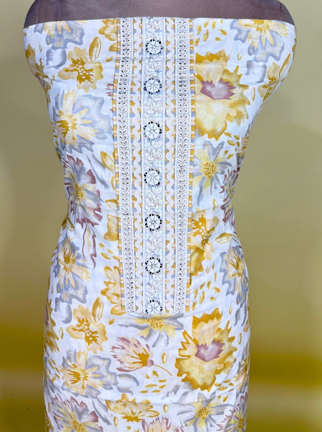 ORGANIC COTTON WITH LACE NECKLINE AND MUL COTTON PRINTED DUPATTA (SUIT1022)