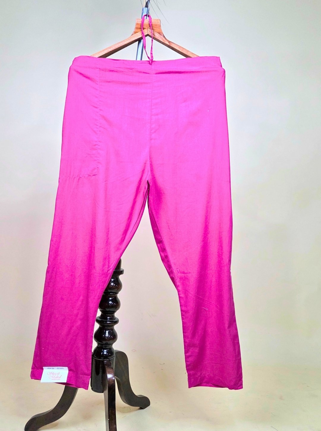 RANI PINK COLOUR CAMBRIC COTTON KURTI WITH RESHAM HANDWORK OR COTTON DUPATTA & COTTON PANT (KUR1034)