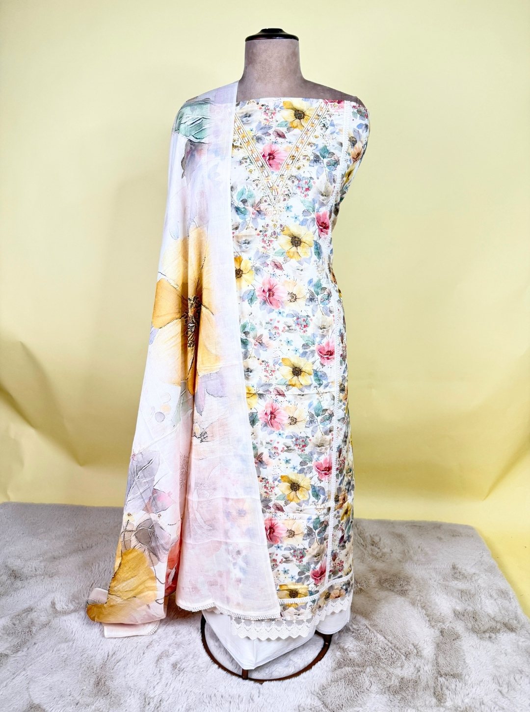 CAMBRIC COTTON SUIT WITH BLOCK PRINT & NECKLINE PEARL WORK OR COTTON PANT & MUL COTTON BLOCK PRINT DUPATTA (SUIT1040)
