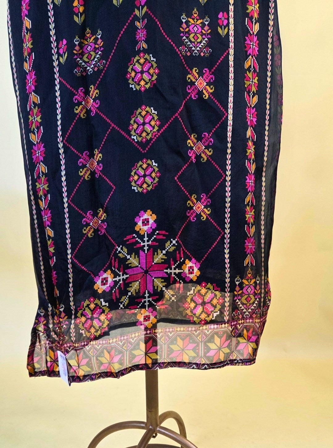 VISCOSE ORGANZA KURTI PANT SET WITH FLORAL PRINT PANEL STYLE (KUR1054)