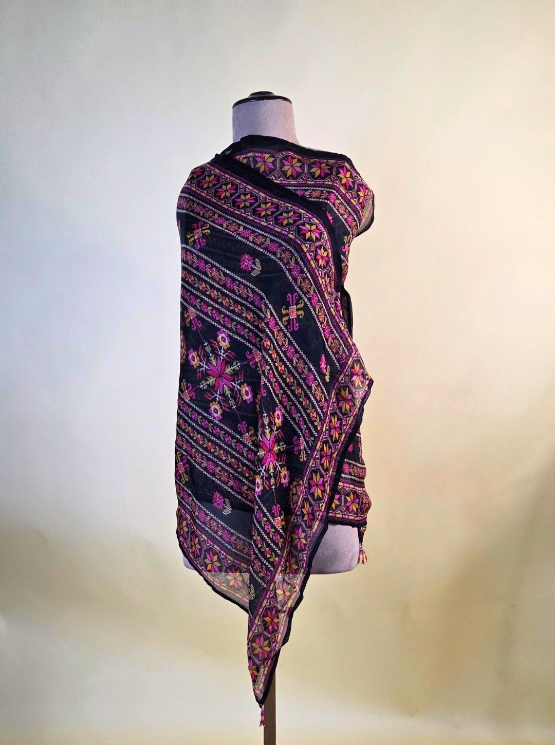 VISCOSE ORGANZA KURTI PANT SET WITH FLORAL PRINT PANEL STYLE (KUR1054)