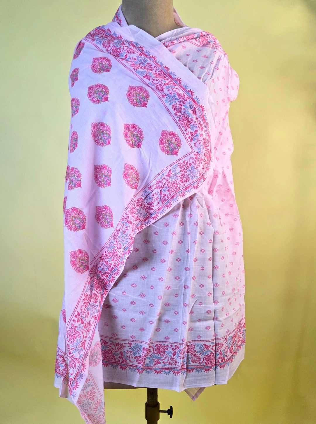 COTTON KURTI PANT SET WITH EMBROIDERY NECK LINE (KUR1055)