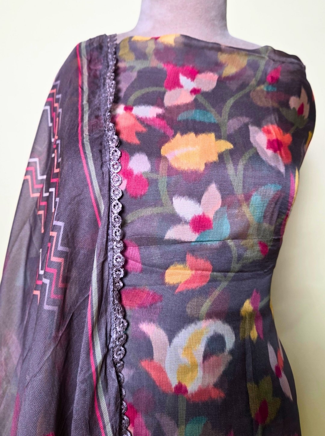 BURBERRY UNSTITCHED SUIT WITH FLORAL PRINT (SUIT1056)