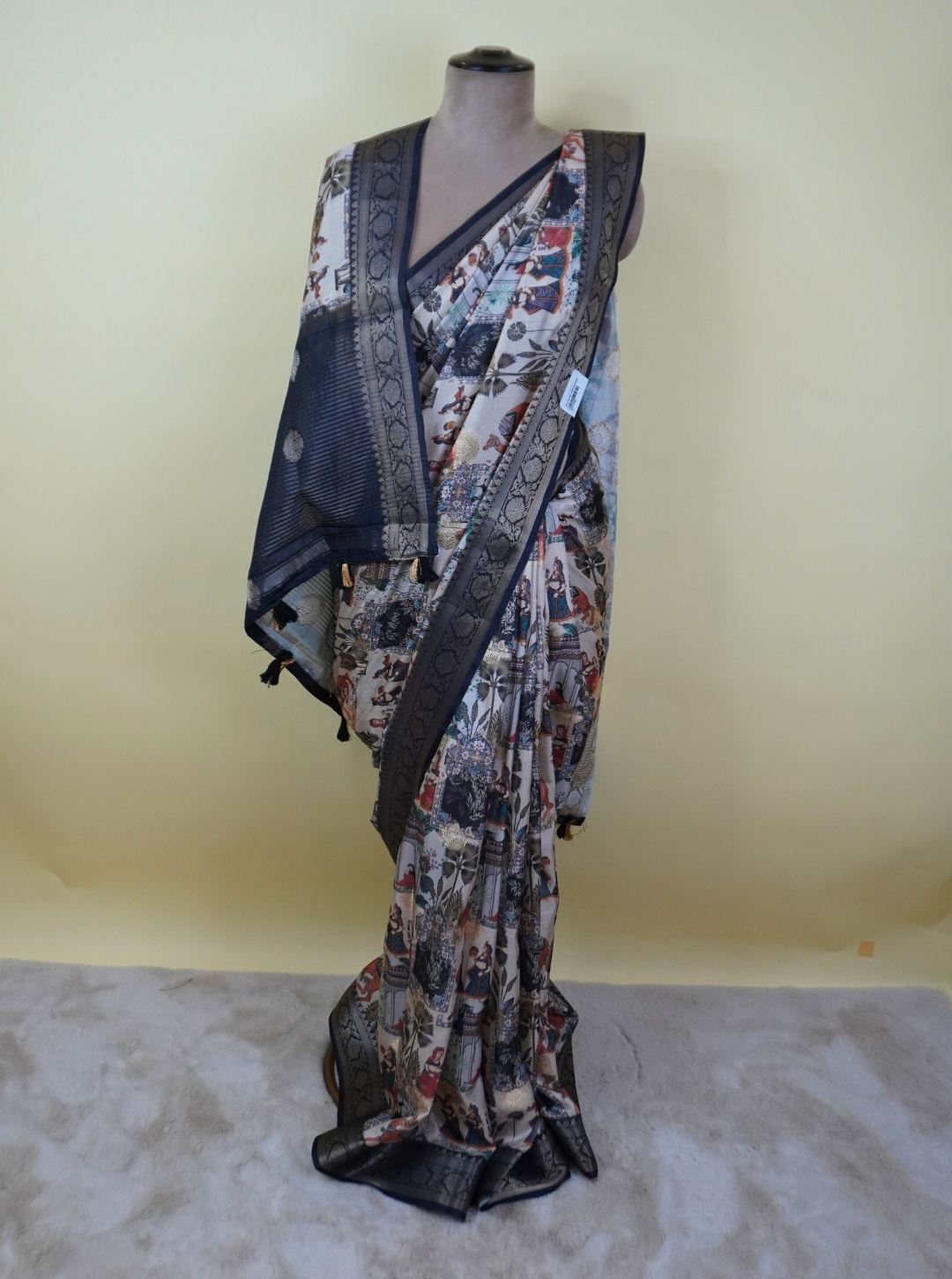 CREAM BLACK CRAPE WEAVING SAREE ZARI BORDER BLOCK PRINT