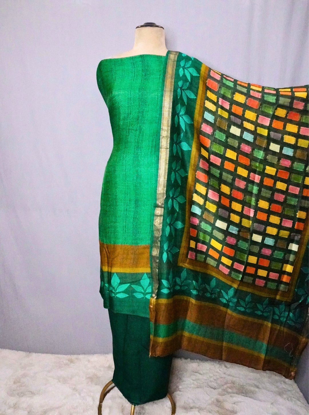 GREEN COLOUR MAHESHWARI SUIT