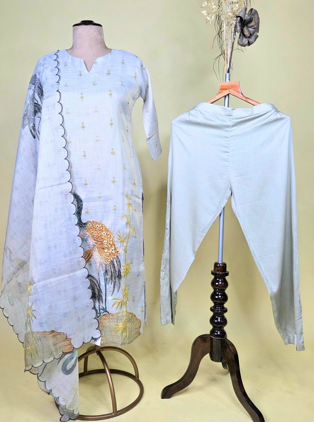 GREYISH GREEN COLOUR TISSUE COTTON KURTI WITH KNOT WORK OR COTTON PANT & TISSUE COTTON DUPATTA (KUR1033)