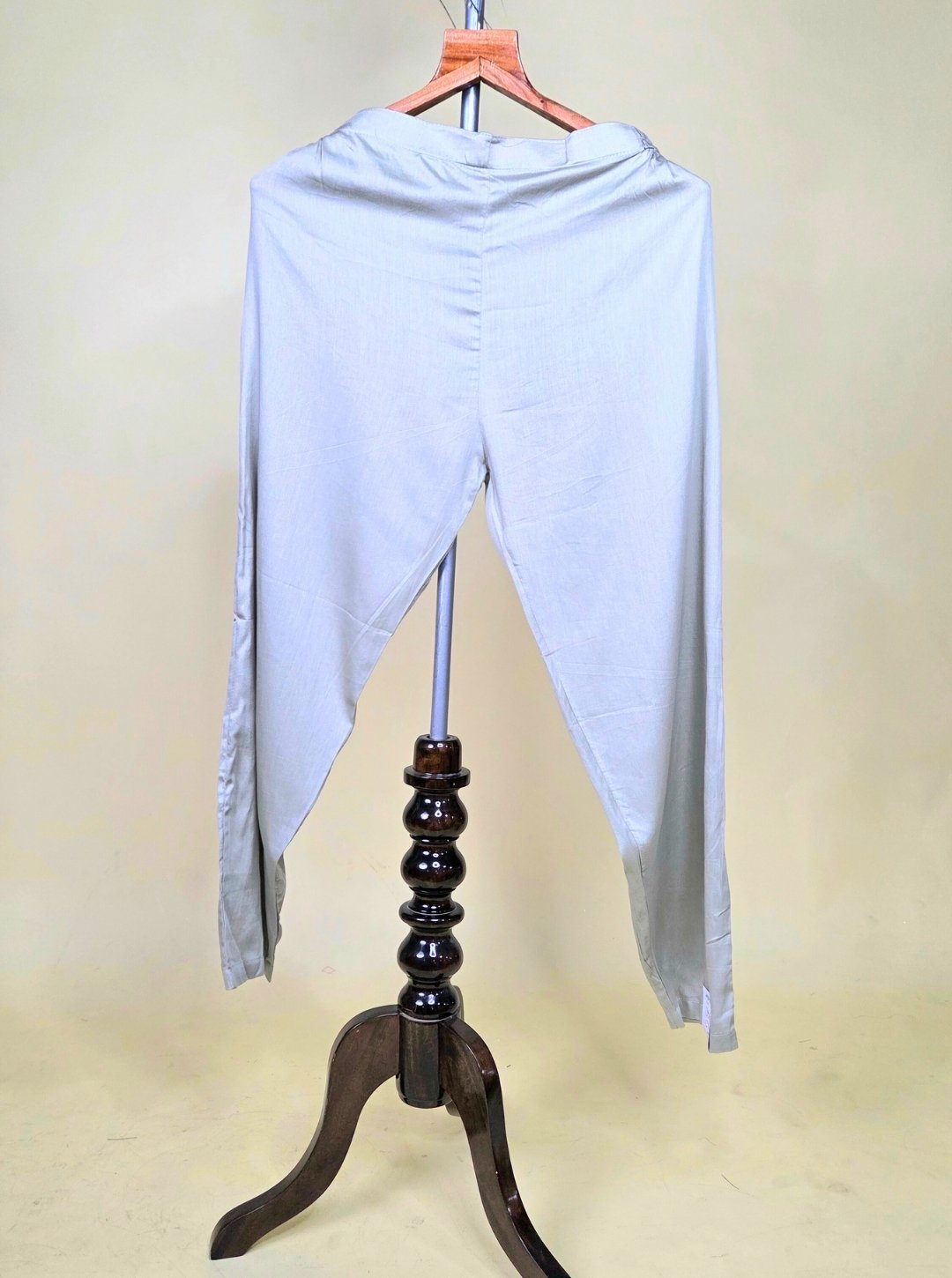 GREYISH GREEN COLOUR TISSUE COTTON KURTI WITH KNOT WORK OR COTTON PANT & TISSUE COTTON DUPATTA (KUR1033)