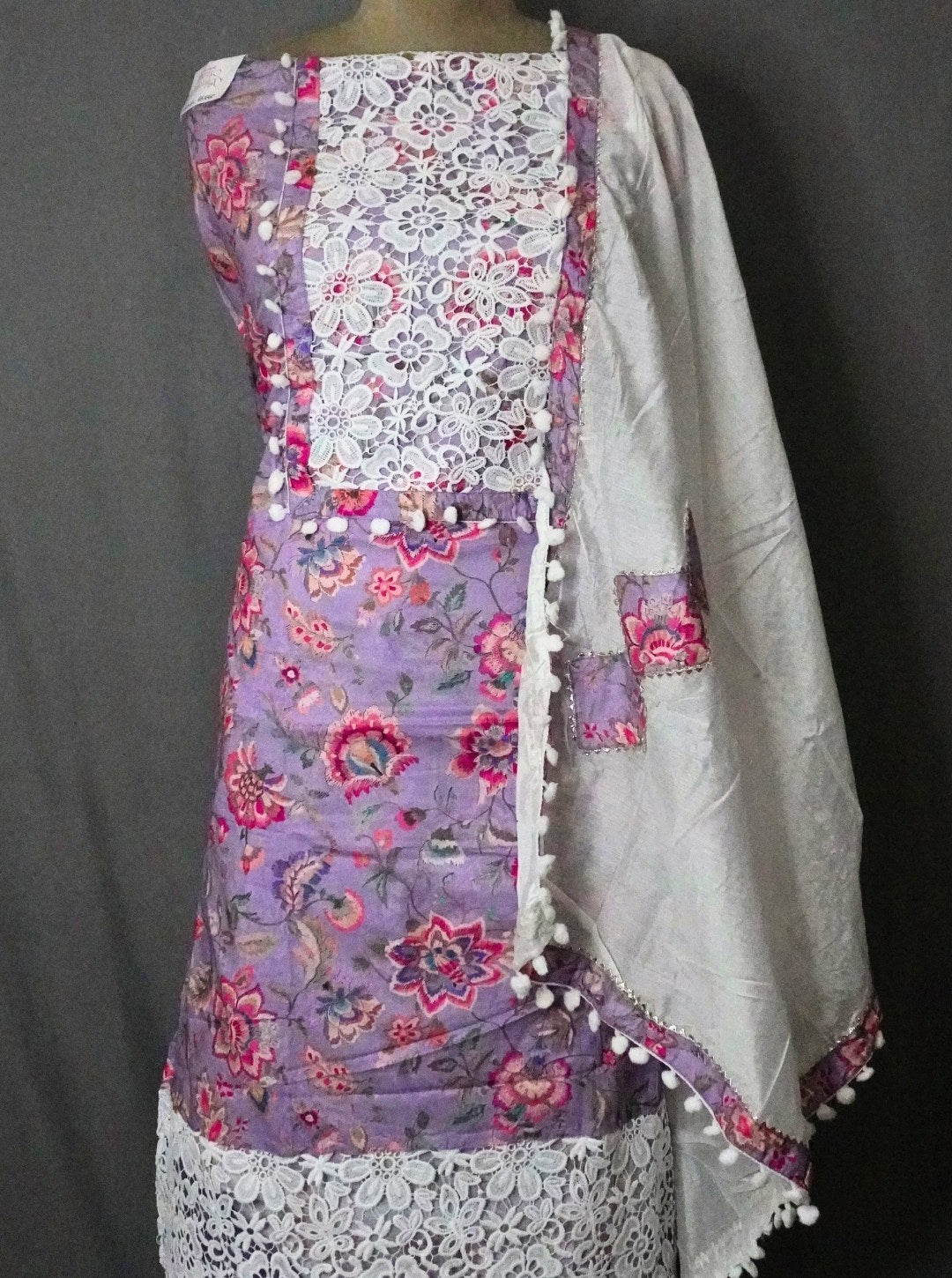 RYON COTTON SUIT WITH LACE WORK