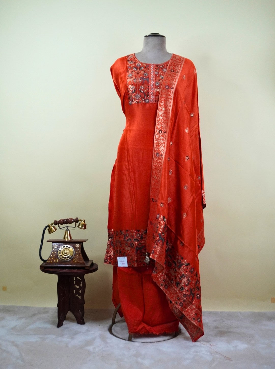 DOLA JUNGLE WEAVING SUIT RUST ORANGE COLOUR & DOLA DUPATTA (SM1027)