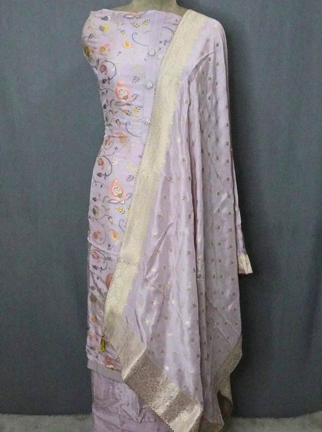 DOLA SUIT & WEAVING DOLA DUPATTA