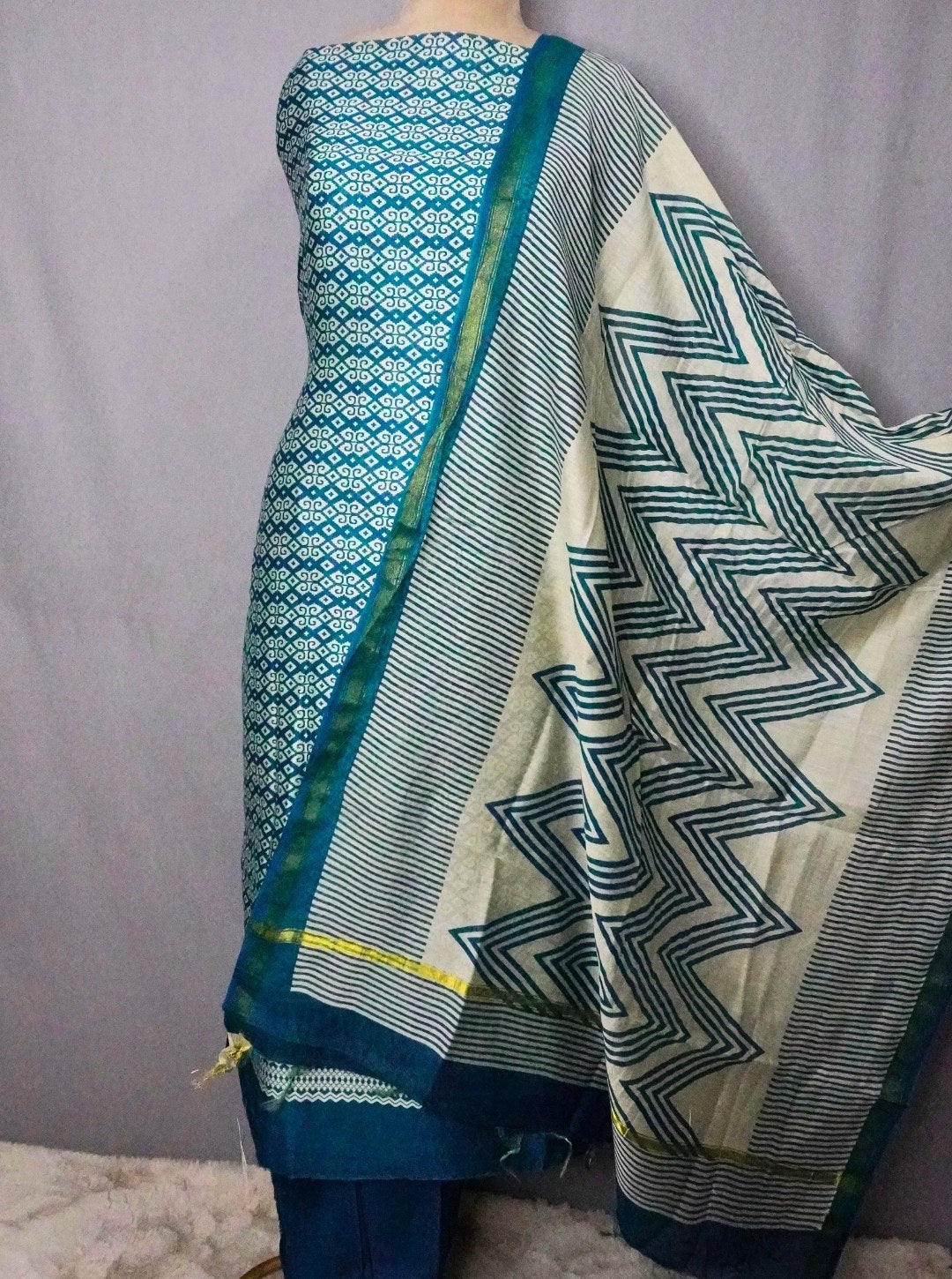 MAHESHWARI PAMA GREEN SCREEN PRINT SUIT