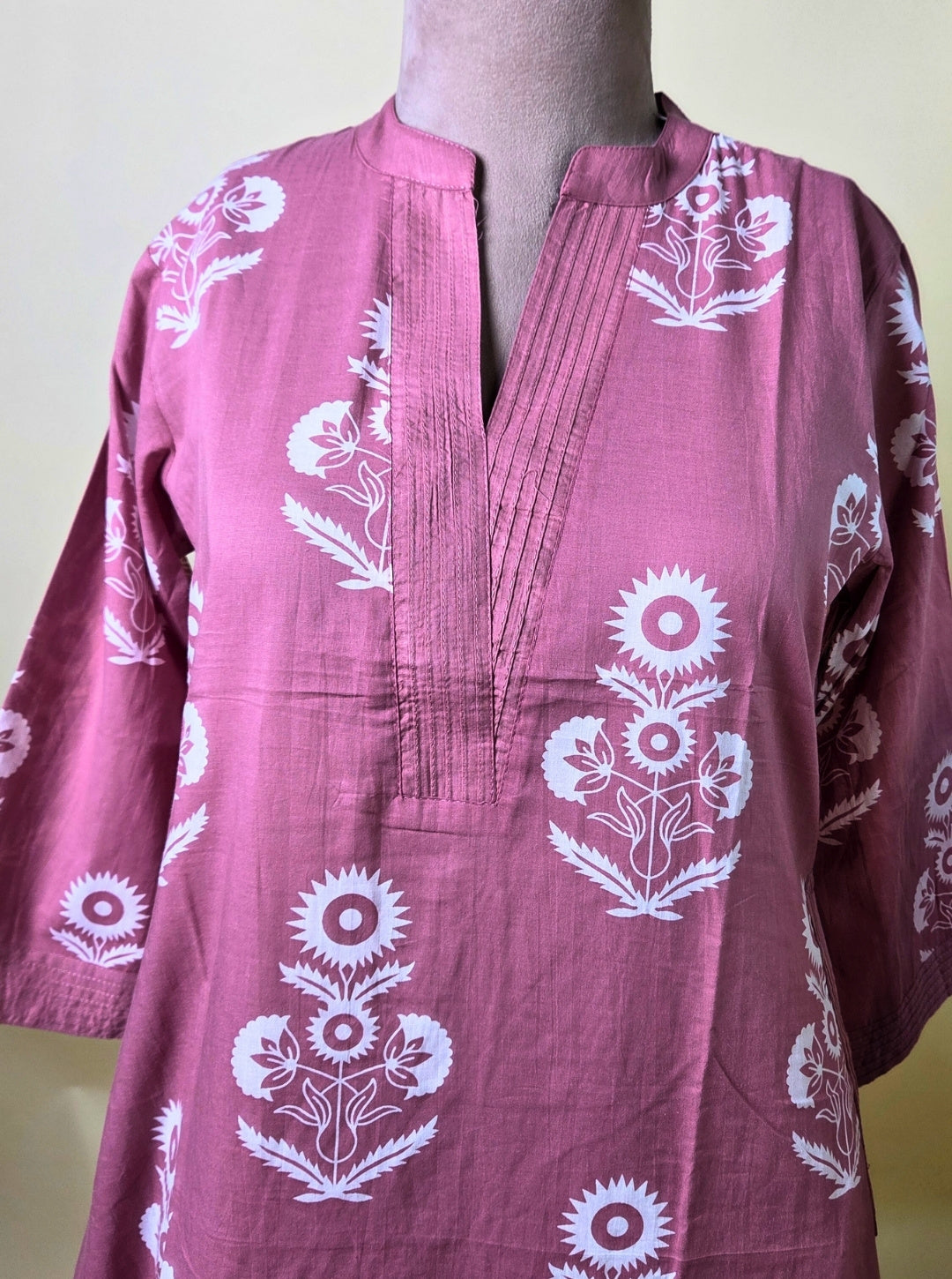 A LINE KURTA PANT SET WITH POCKET V NECK (KUR1071)